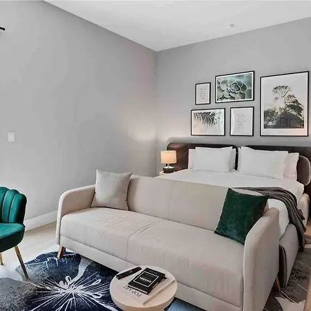 Pretty Rola 302 Cozy Condo With King Bed Great Location